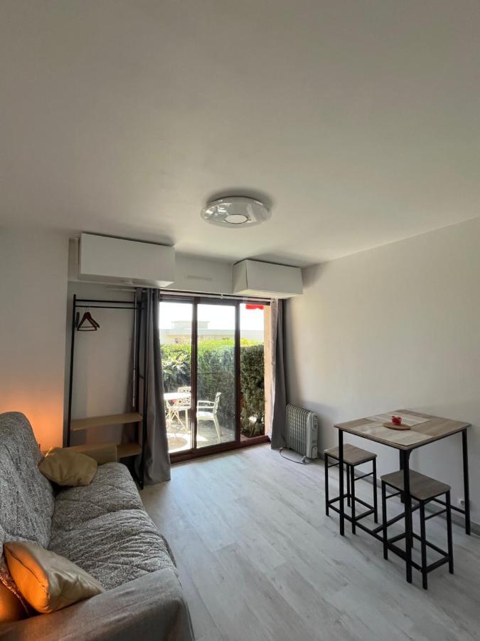Charmant Studio Avec Terrasse Et Parking A Vence Zewnętrze zdjęcie