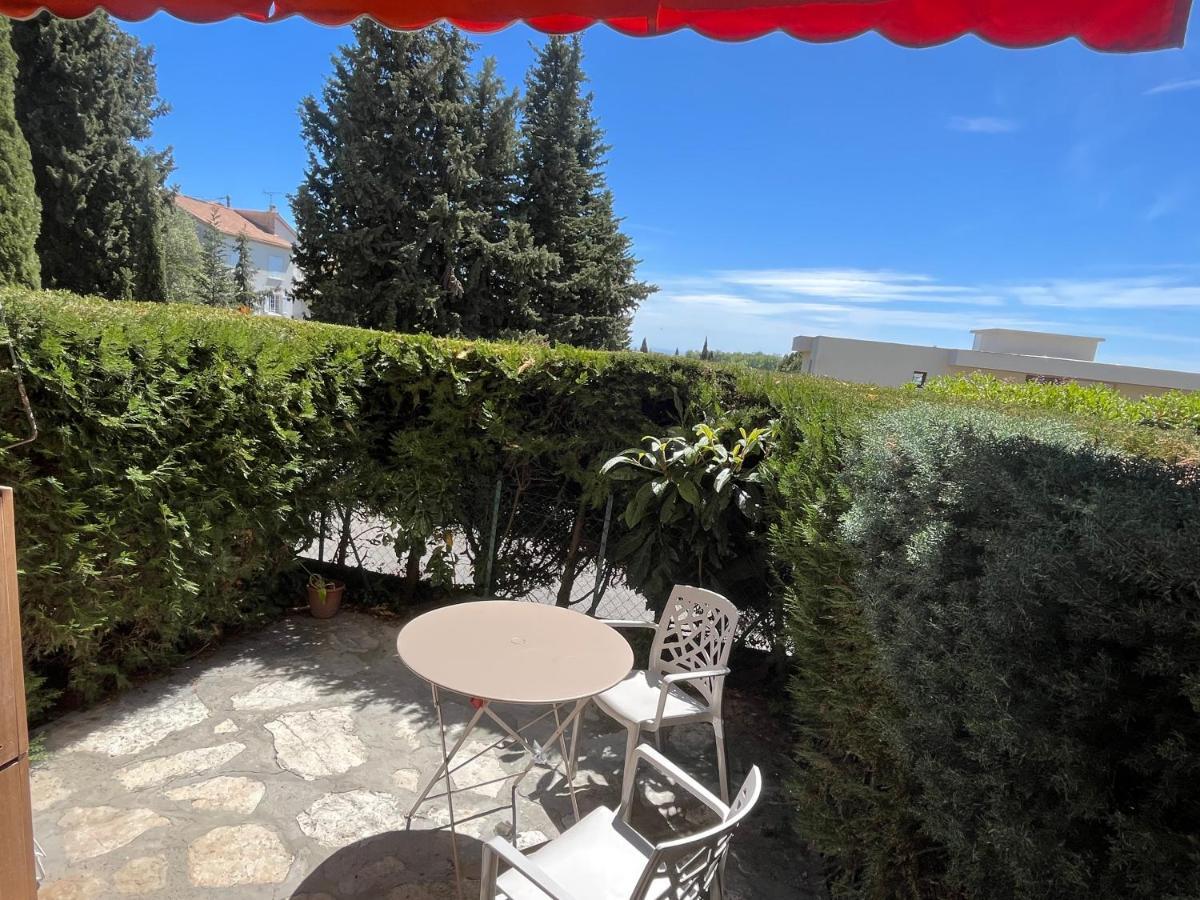 Charmant Studio Avec Terrasse Et Parking A Vence Zewnętrze zdjęcie