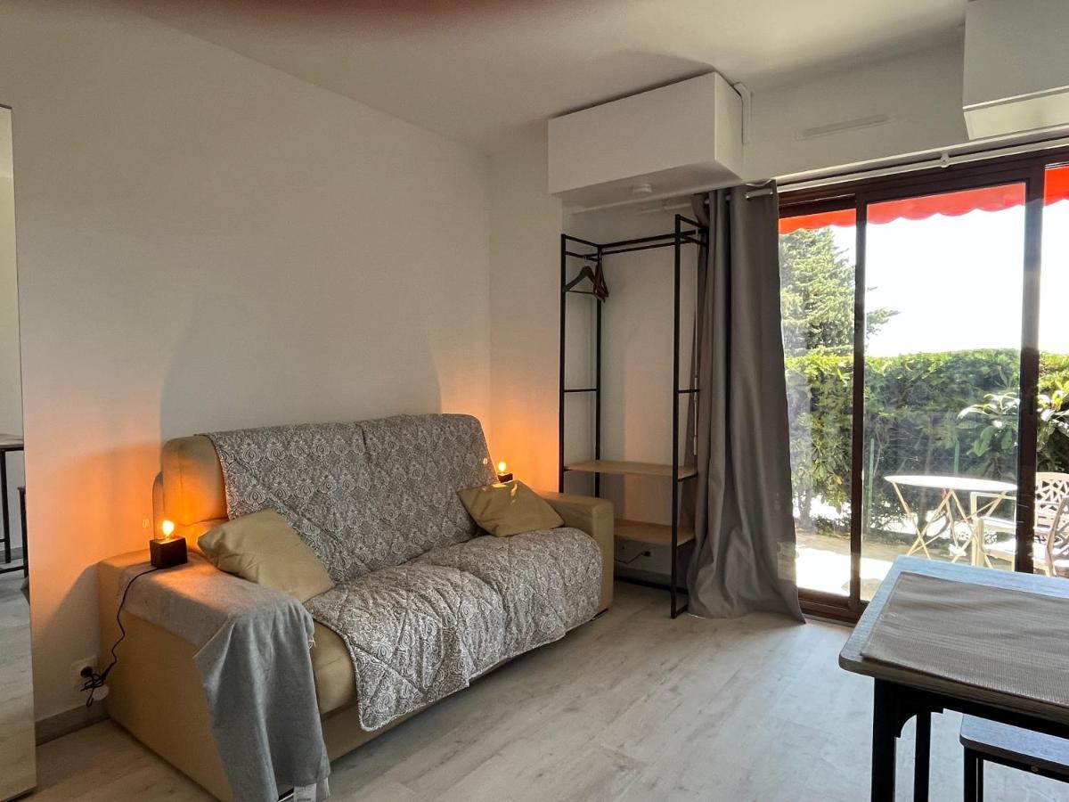 Charmant Studio Avec Terrasse Et Parking A Vence Zewnętrze zdjęcie